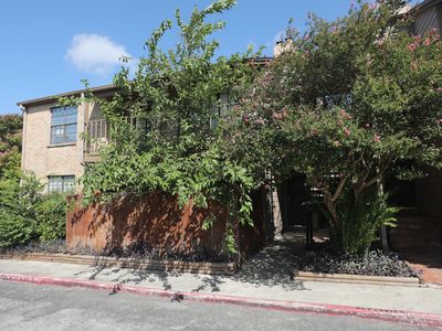 7711 CALLAGHAN RD APT 705