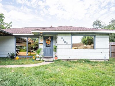 8438 Sonneville Dr