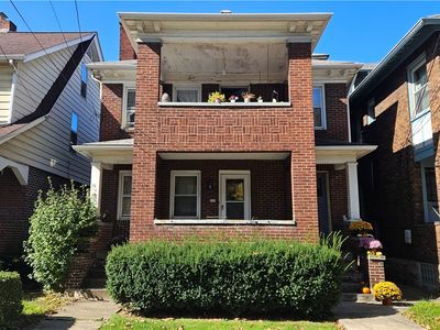 558 Celeron St