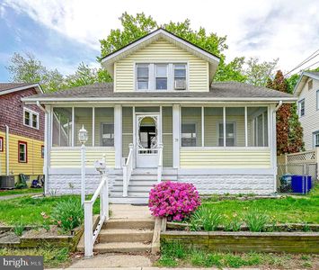 39 Watkins Ave