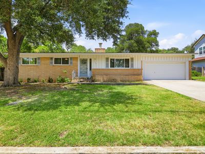 633 LOCKENER AVE