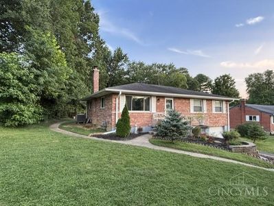 6121 Connie Ln