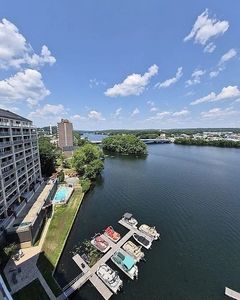 65 Lake Ave APT 808