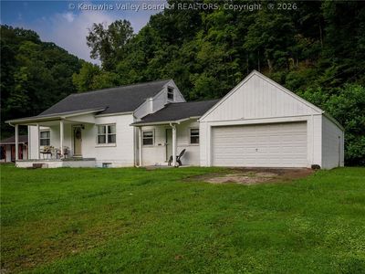 111 Oakmont Dr