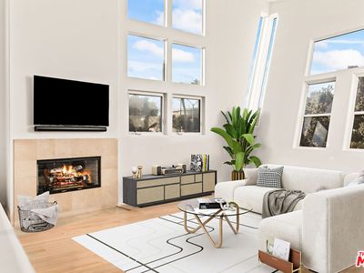 502 Rosecrans Ave APT B