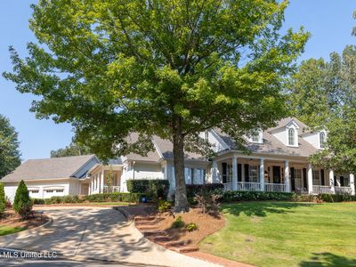 1749 Lake Dr