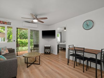 2080 Manawalea St APT 402