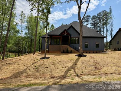 276 Broken Arrow Dr