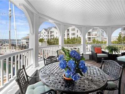 24 Brown And Howard Wharf Unit 302