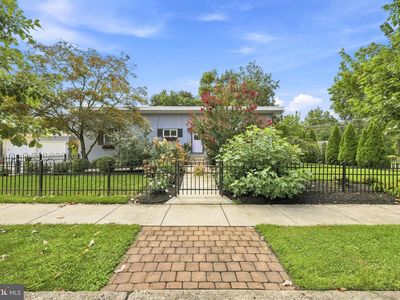 291 S Church St
