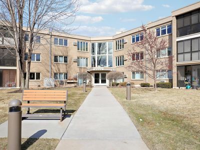 4360 Brookside Ct APT 218