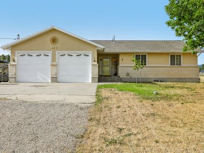 425 W Cherry St