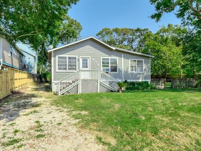 914 Hawthorne Rd