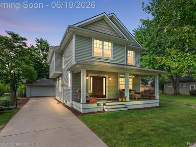 525 Broadacre Ave