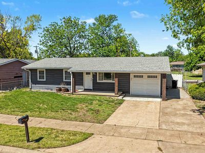 2322 Aurora Ave