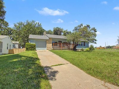 210 Ridge Dr