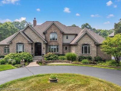 718 Shrewsbury Dr