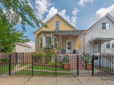 3122 W 39th Pl