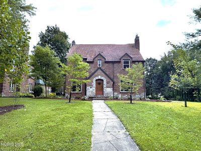 2204 Orchard Rd