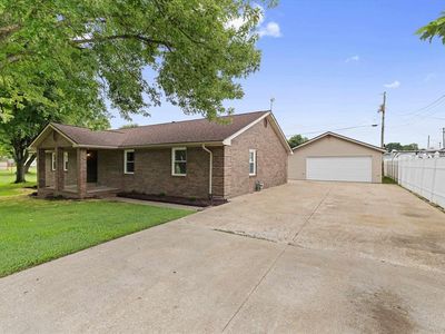 4818 Grandview Dr