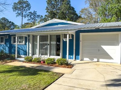 126 Carl King Ave