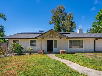 790 Donna Ct