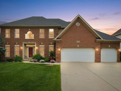 3423 Goldfinch Dr