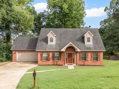 210 Scenic Dr