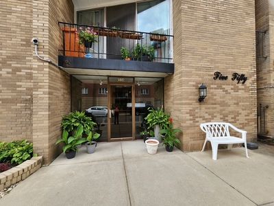 550 Ida St APT 4SW