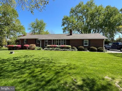911 Shelburne Rd