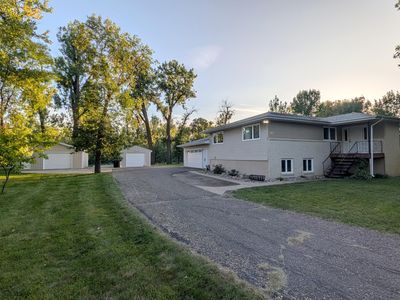 365 Glenwood Dr