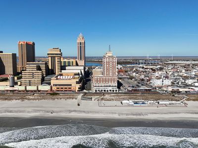 2721 Boardwalk #1520