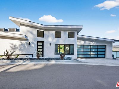 8366 Hillcroft Dr