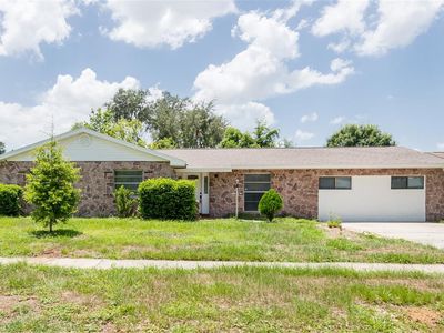 902 Shangri La Dr