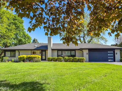 302 Goodridge Ter