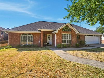 90 Delmore Dr