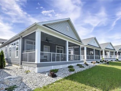 10850 E Bayshore Rd #82