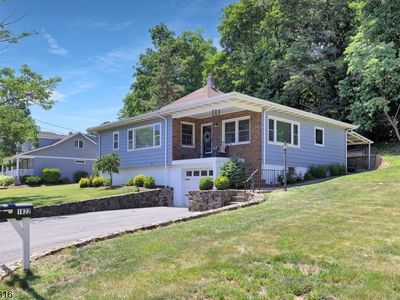 1822 Long Hill Rd