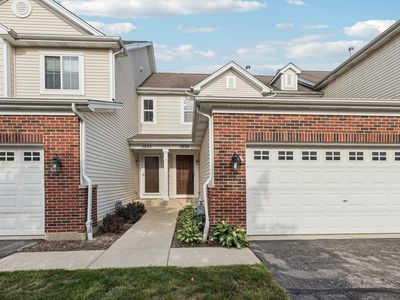 Property at 1555 Isle Royal Cir, Crystal Lake, IL