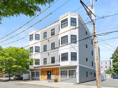 208 Spencer Ave Unit 3