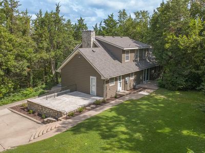 2025 College Heights Rd