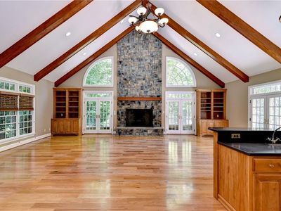 7 Bayberry Ln