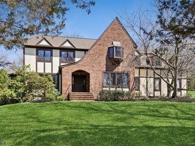 34 Knollcroft Rd