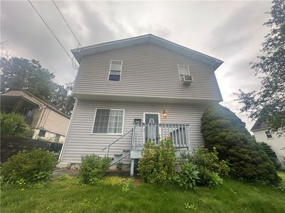 438 Earl Ave
