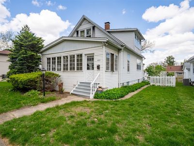 403 W Kelsey St