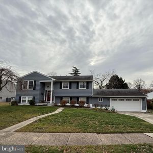 Property at 17 Oak Dr, Stratford, NJ