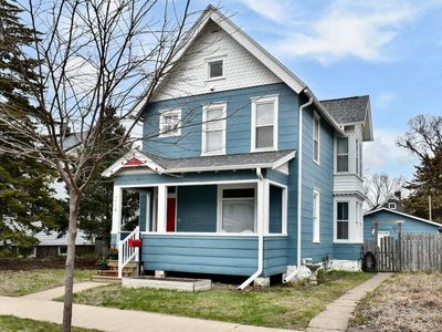 1116 W Mark St