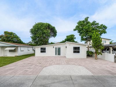 Property at 325 SW 8TH Avenue, Delray Beach, FL