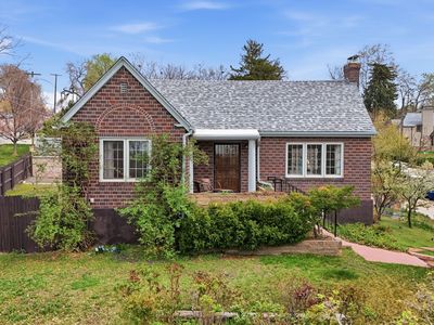 1115 E Gilmer Dr