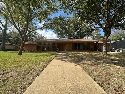 4713 Blaney Ave